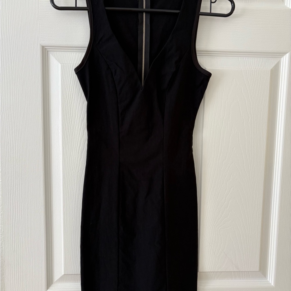 Charlotte Russe Black V-Neck Sheath Mini Dress
